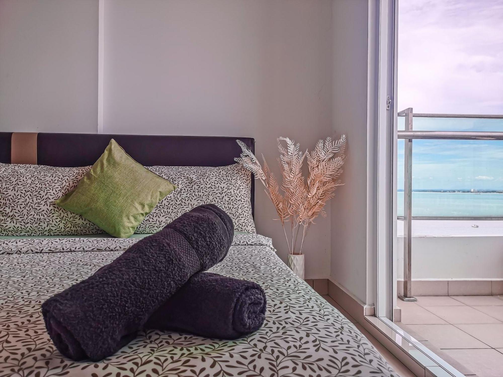 Family Suites At Mansion One By Maj George Town Ngoại thất bức ảnh